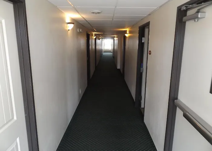 Hotel Extended